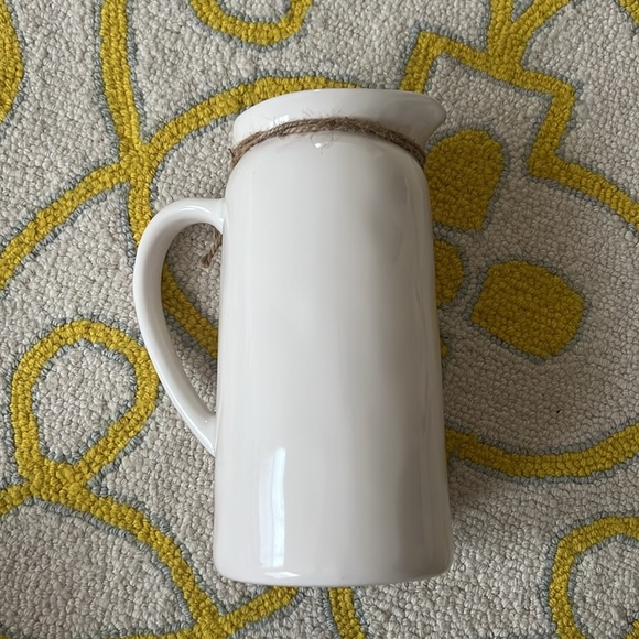 NWT Rae Dunn POUR Pitcher - Picture 4 of 5